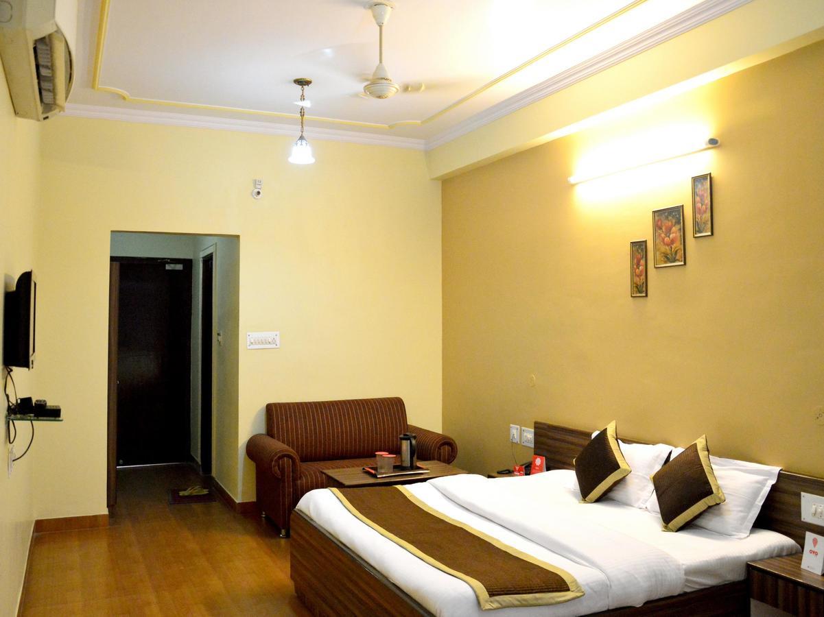 Oyo 6012 Hotel Rockwell Dźajpur Zewnętrze zdjęcie