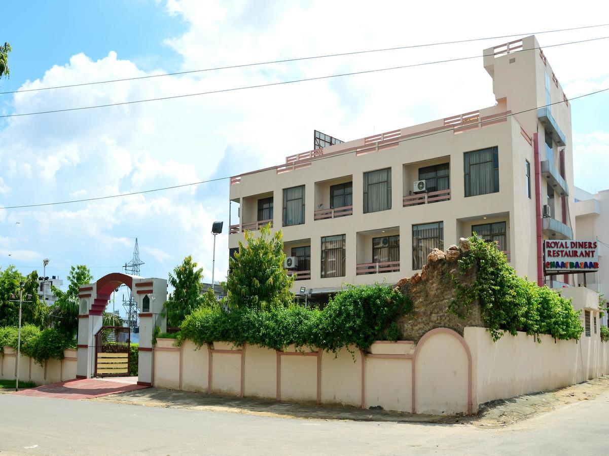 Oyo 6012 Hotel Rockwell Dźajpur Zewnętrze zdjęcie