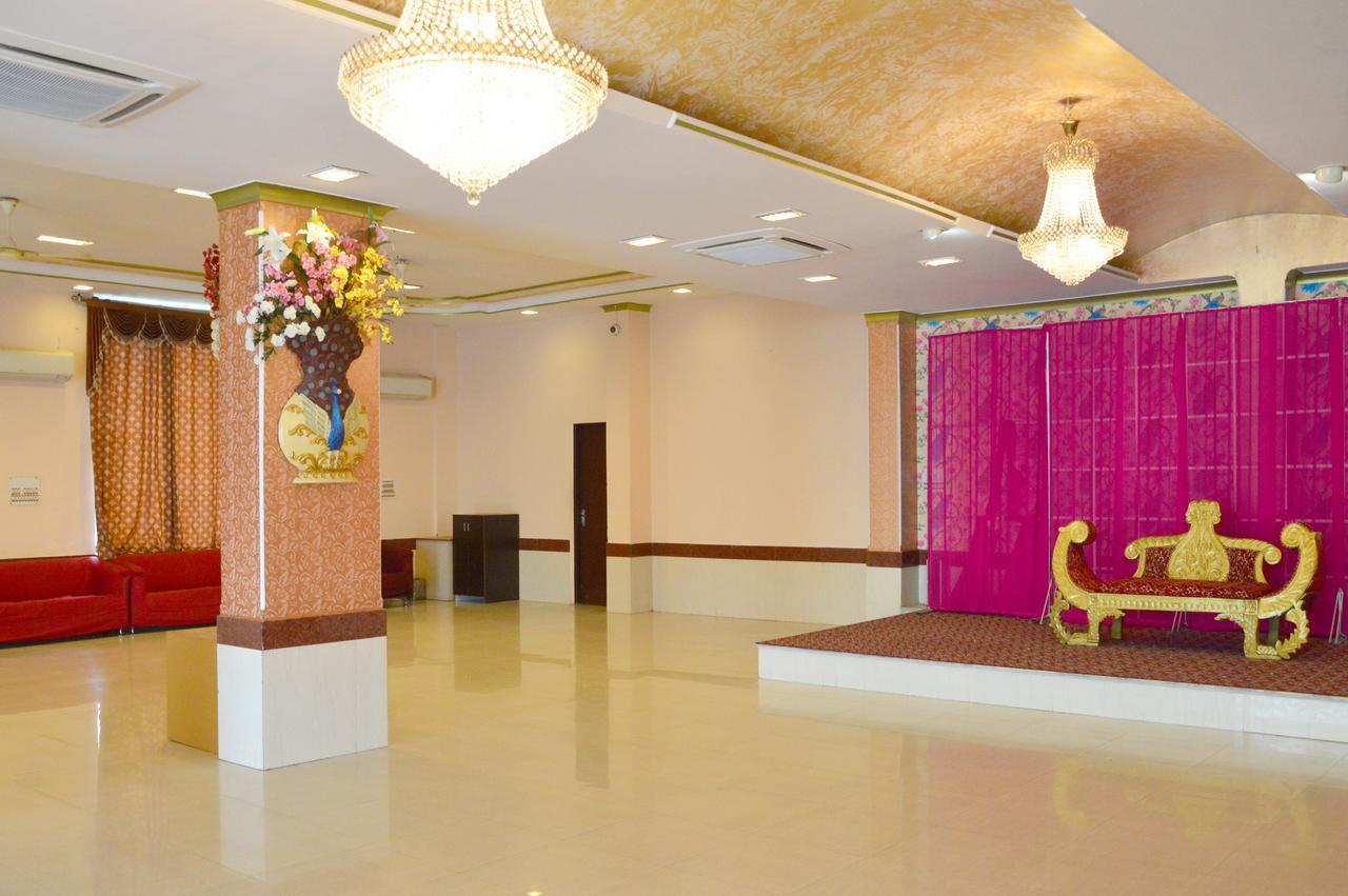 Oyo 6012 Hotel Rockwell Dźajpur Zewnętrze zdjęcie